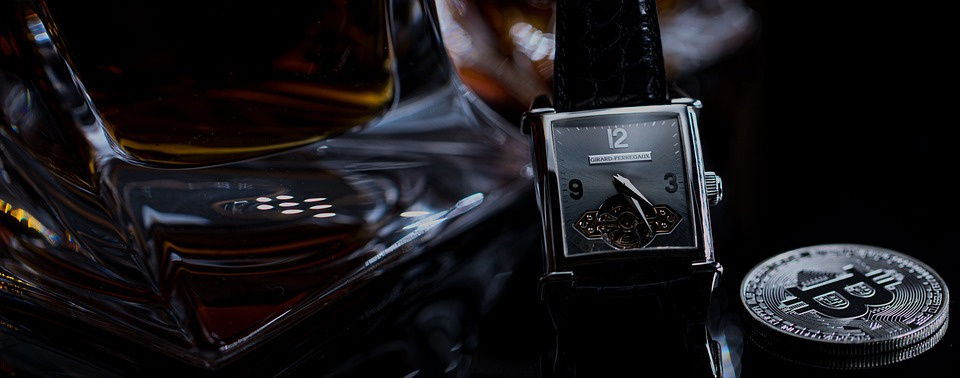 Bitcoin fällt unter 26.000 US-Dollar, Ethereum nahe 1.600 US-Dollar, XRP legt zu.