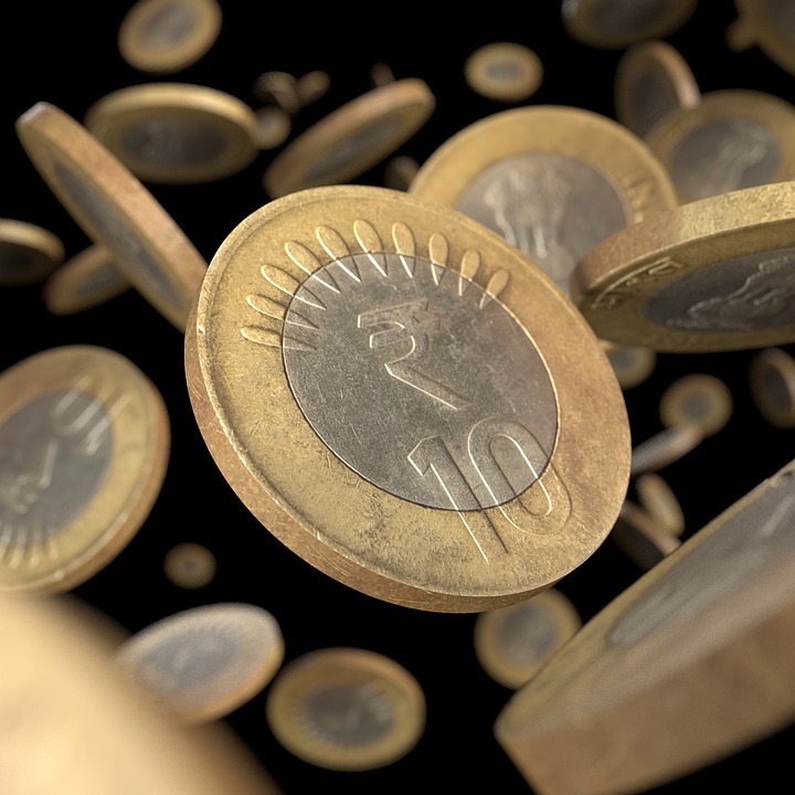 Bitcoin hält sich stabil, während Aktien fallen: Kann dies auf weitere Verluste für den Kryptowährungsmarkt hindeuten?