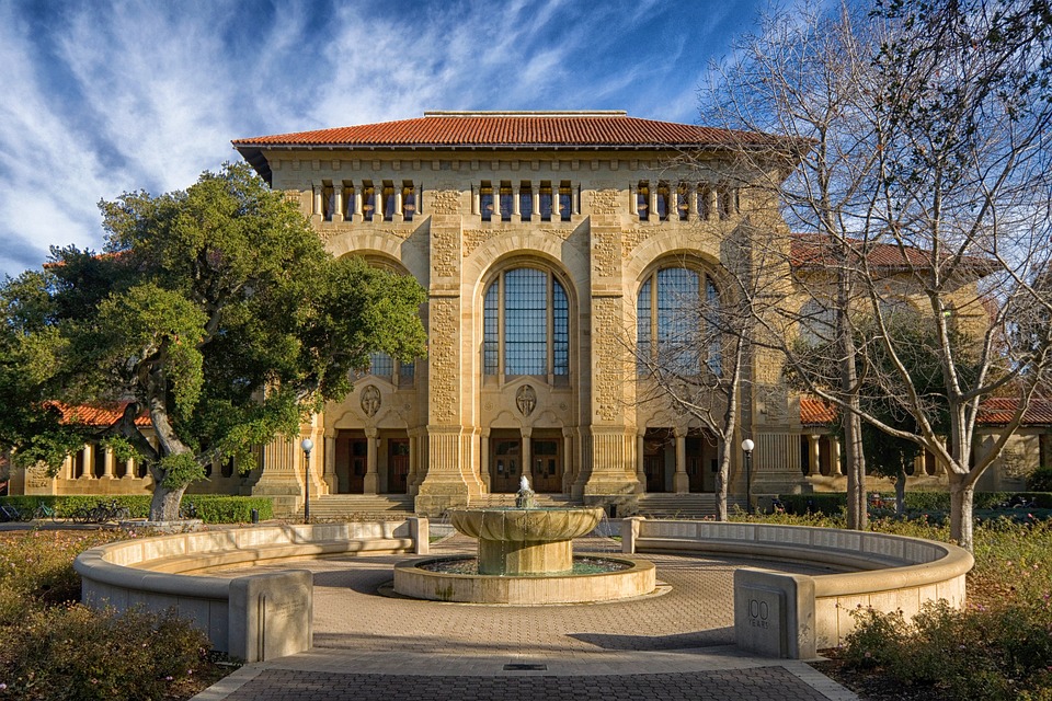 Stanford University gibt angeblich Millionen Dollar an Geschenken von der bankrotten Krypto-Exchange-Plattform FTX zurück.