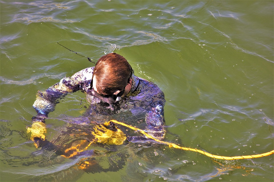 Tether friert 32 Adressen mit Verbindungen zu kriminellen Geldern in Israel und der Ukraine ein, um Terrorismus und Kriegsführung mit Kryptowährungen zu bekämpfen.