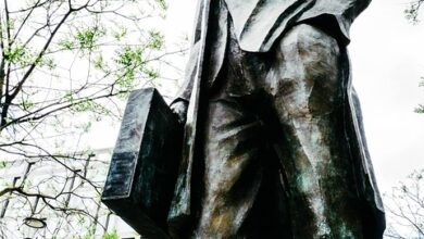 Billion-Dollar Bank Handing Cash To Current and Former Customers After Lawsuit Accuses Lender of Improperly Assessing Overdraft Fees