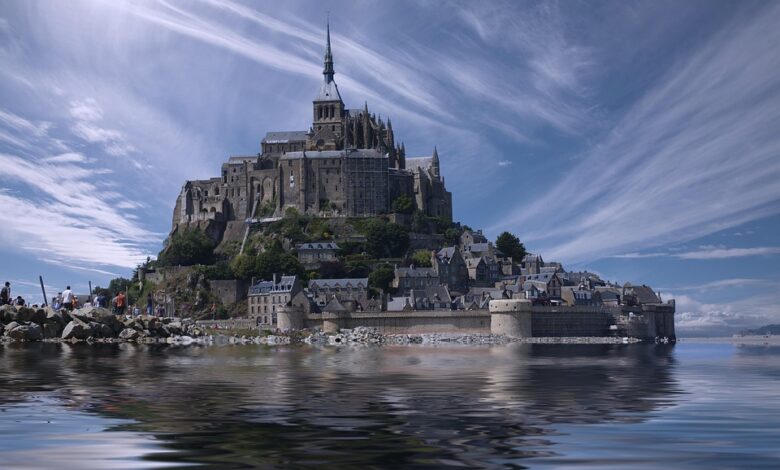 Michael Saylor’s Strategy Buys the Dip, Grabs $835,600,000 Worth of Bitcoin As BTC’s Price Continues To Slide